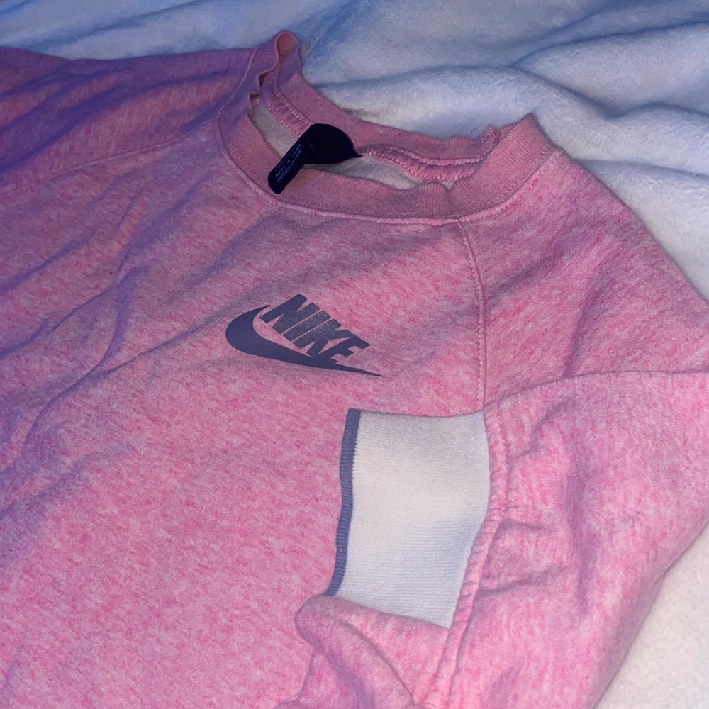 Nike Crop Top